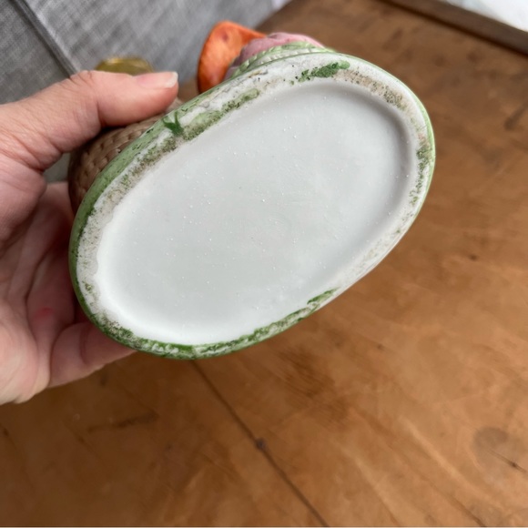 Oil Lamp Vintage Porcelain Little Girl Holding Flowers Never Used - Picture 2 of 5